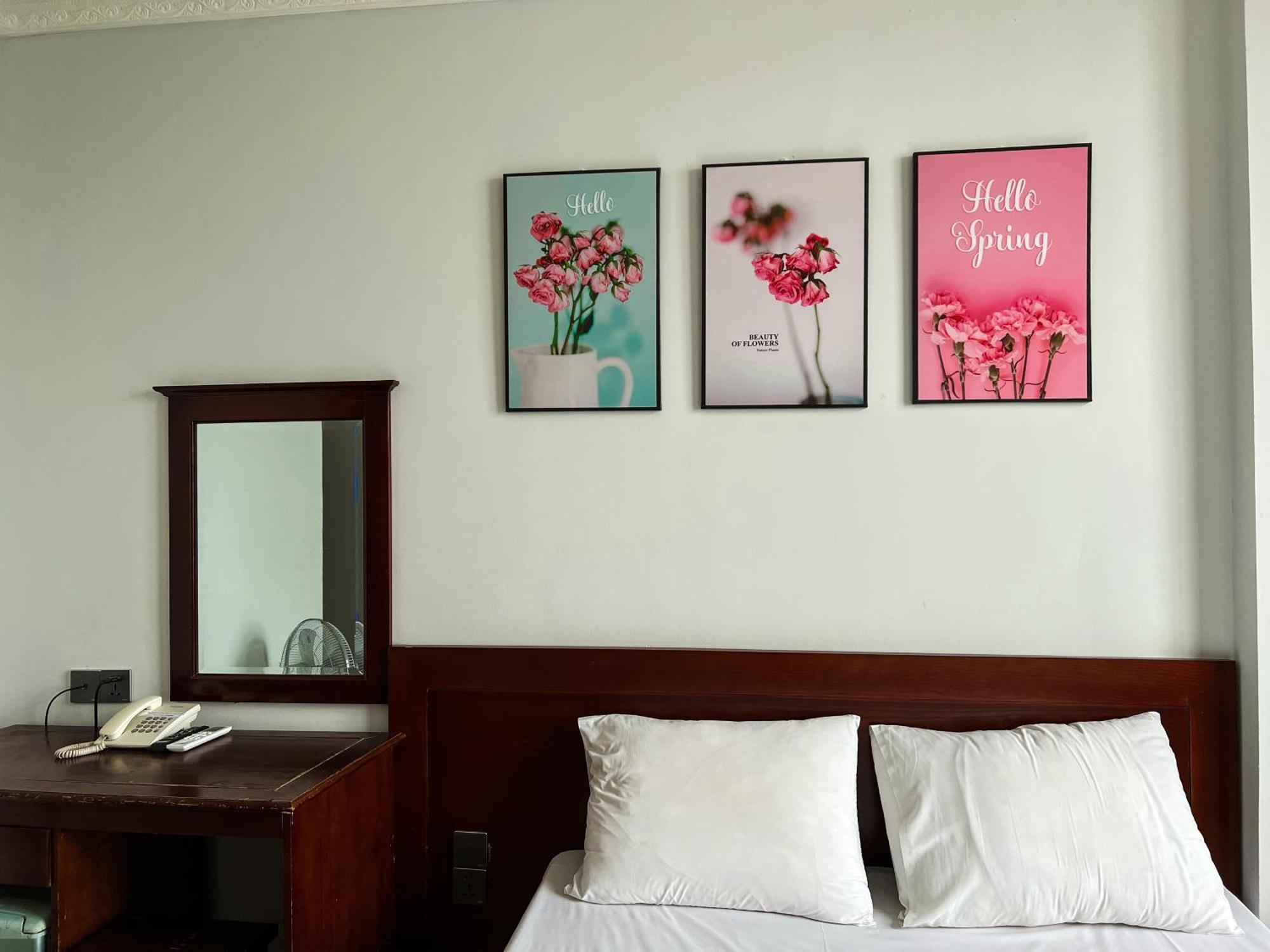 Ven Ho Hotel Hanoi Exterior photo